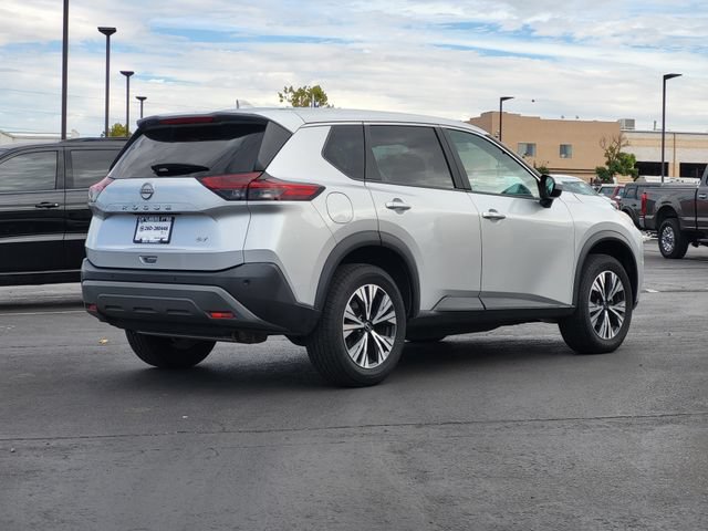 Used 2023 Nissan Rogue SV FWD image 5