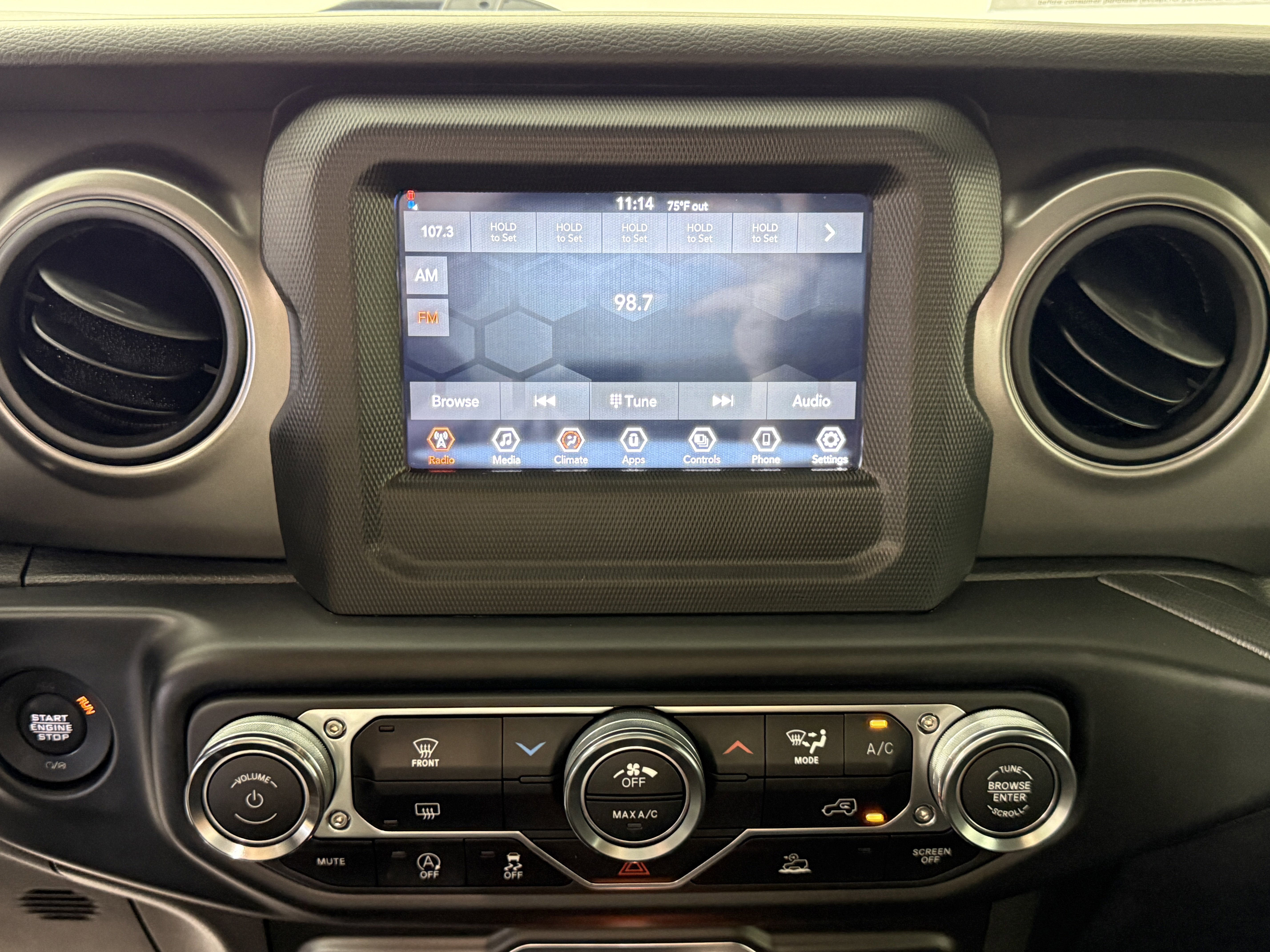 Used 2022 Jeep Wrangler Sport S image 19