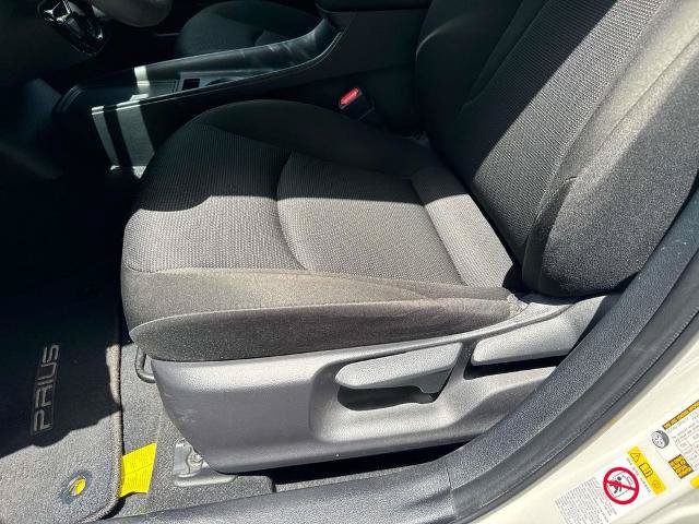 Used 2020 Toyota Prius L Eco FWD image 16