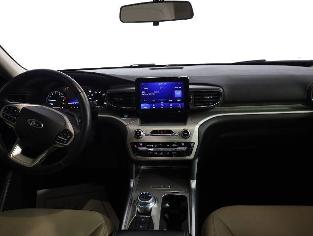 Certified 2020 Ford Explorer XLT w/ Equipment Group 202A image 14