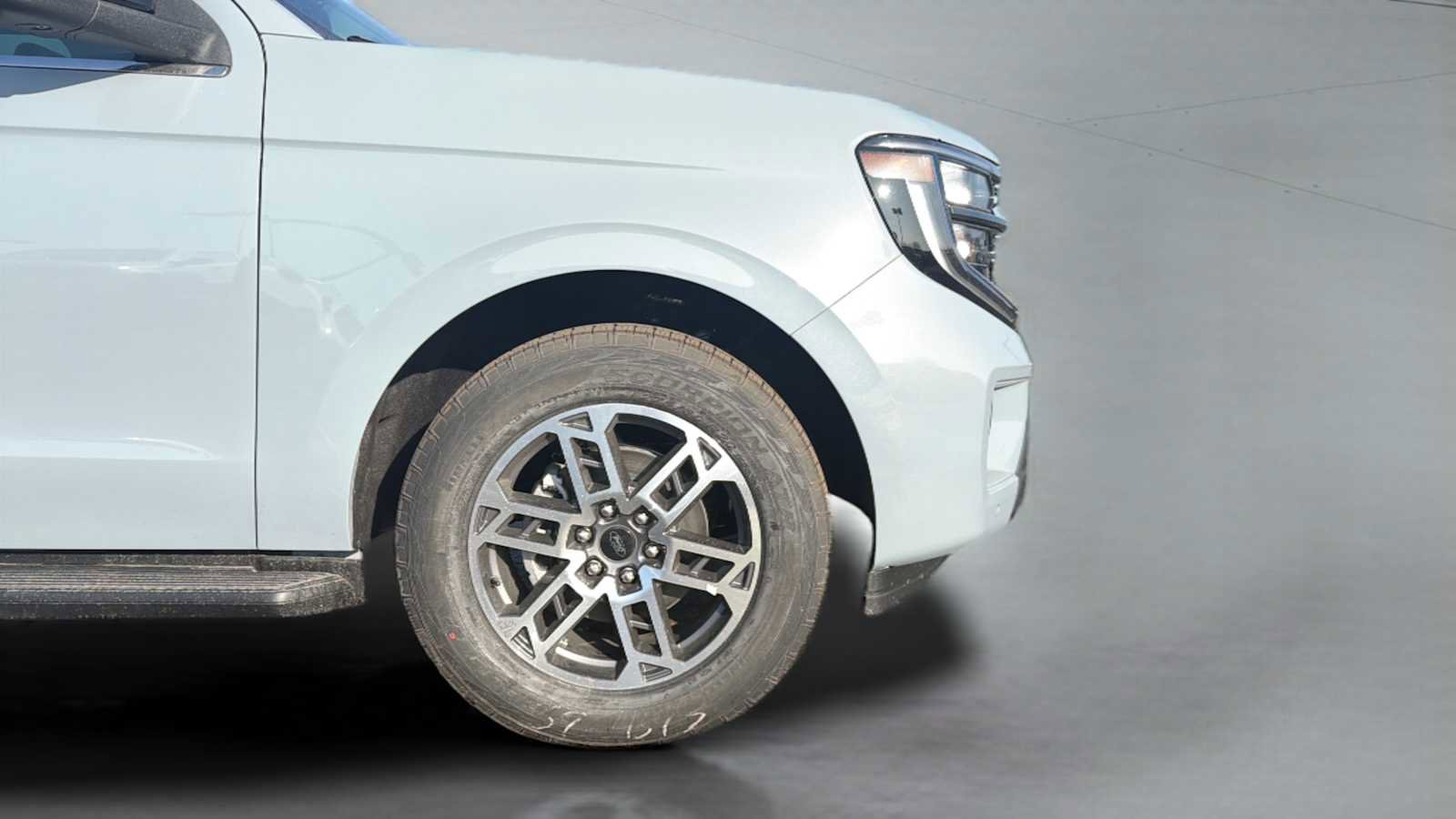 Certified 2026 Ford Expedition Active AWD/4WD image 41