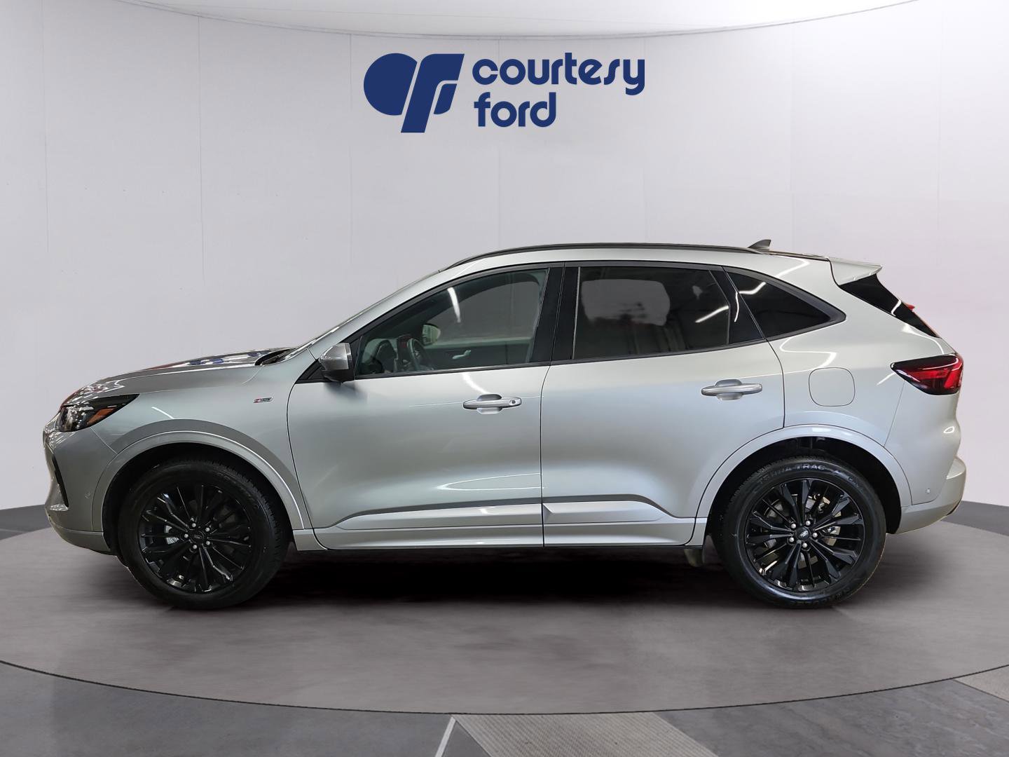 Certified 2024 Ford Escape ST-Line Elite w/ Premium Technology Package image 5