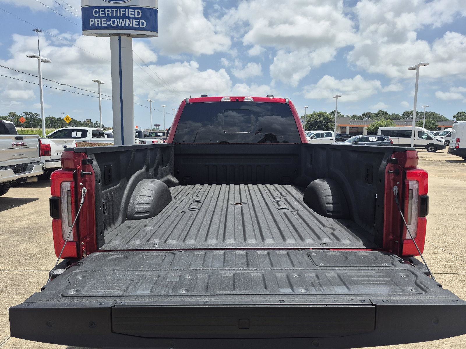 Certified 2024 Ford F350 Platinum w/ FX4 Off-Road Package AWD/4WD image 15