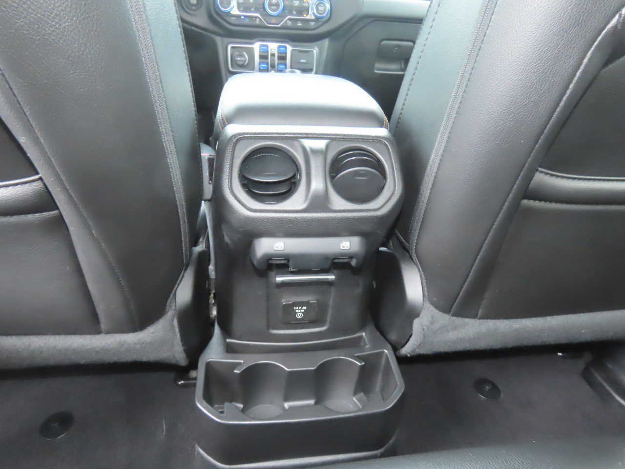 Used 2021 Jeep Wrangler Unlimited Sahara AWD/4WD image 21