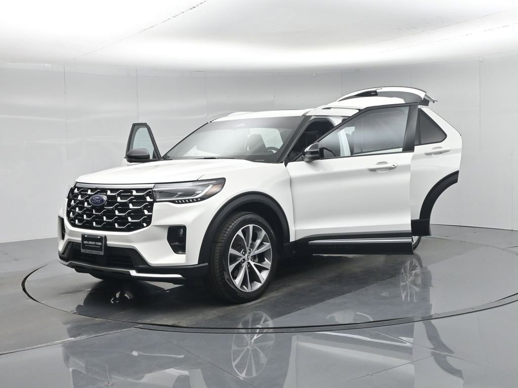 Certified 2025 Ford Explorer Platinum w/ Ultimate Package image 40