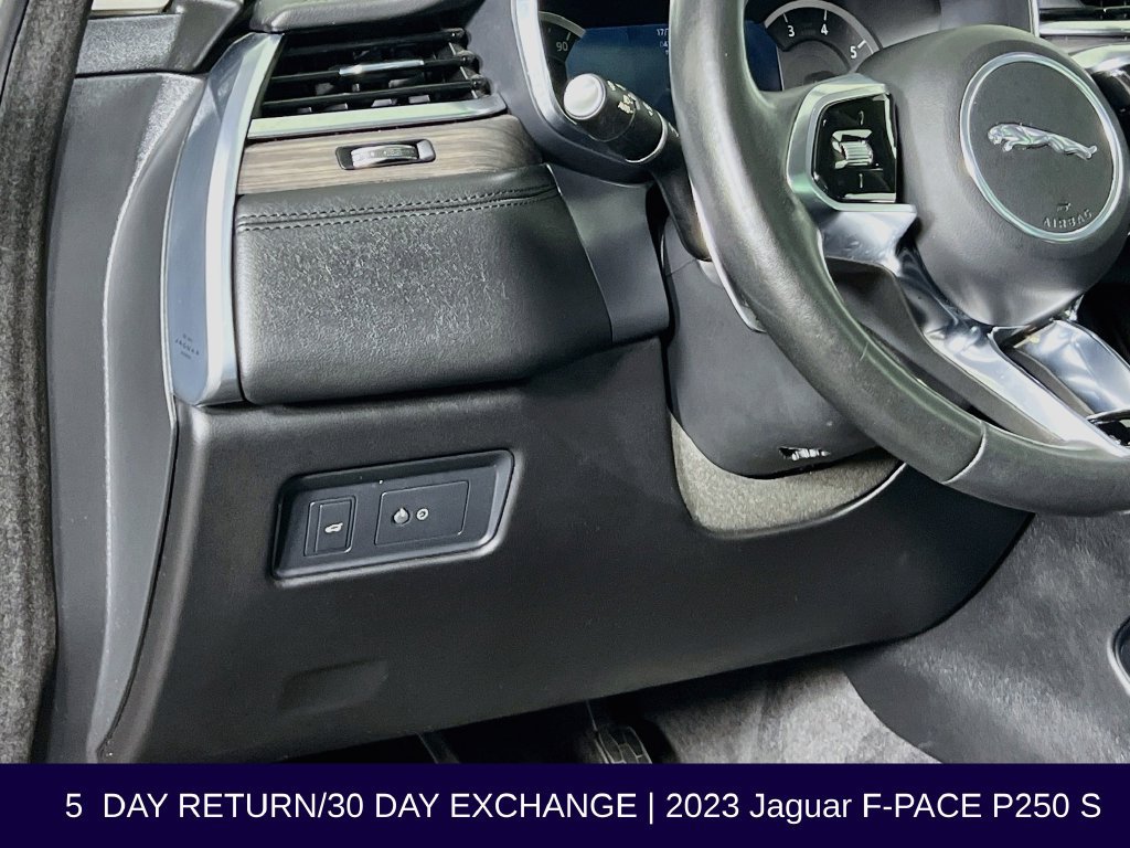 Used 2023 Jaguar F-PACE S AWD/4WD image 11