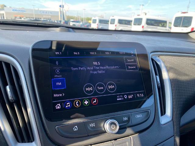 Used 2024 Chevrolet Malibu LT image 19