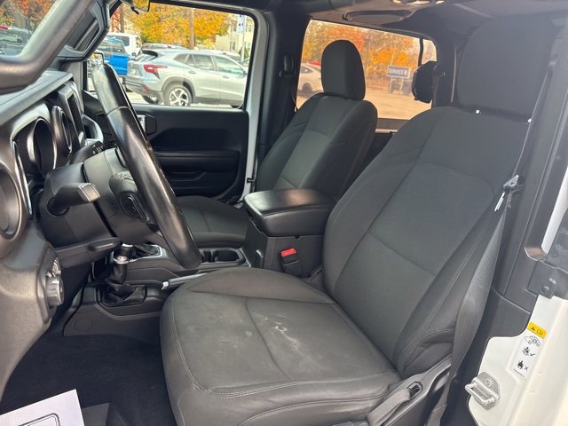 Used 2020 Jeep Wrangler Sport image 19