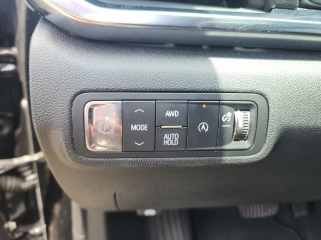 Used 2025 GMC Terrain Elevation AWD/4WD image 25