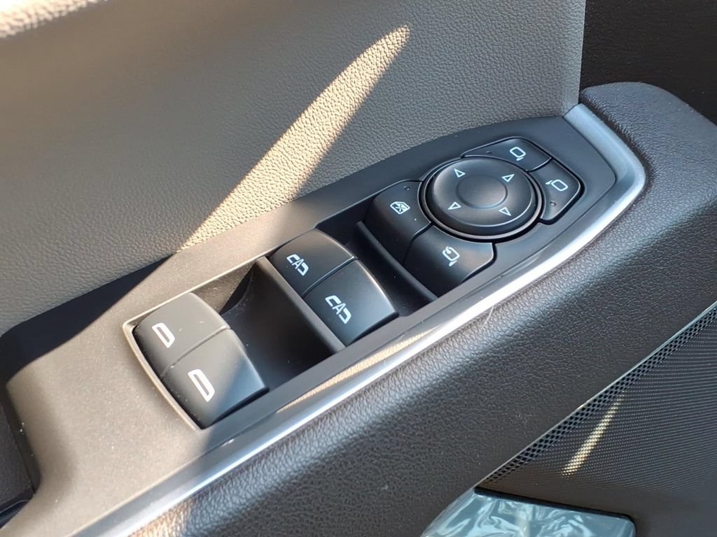 Used 2025 GMC Sierra 1500 SLT AWD/4WD image 24