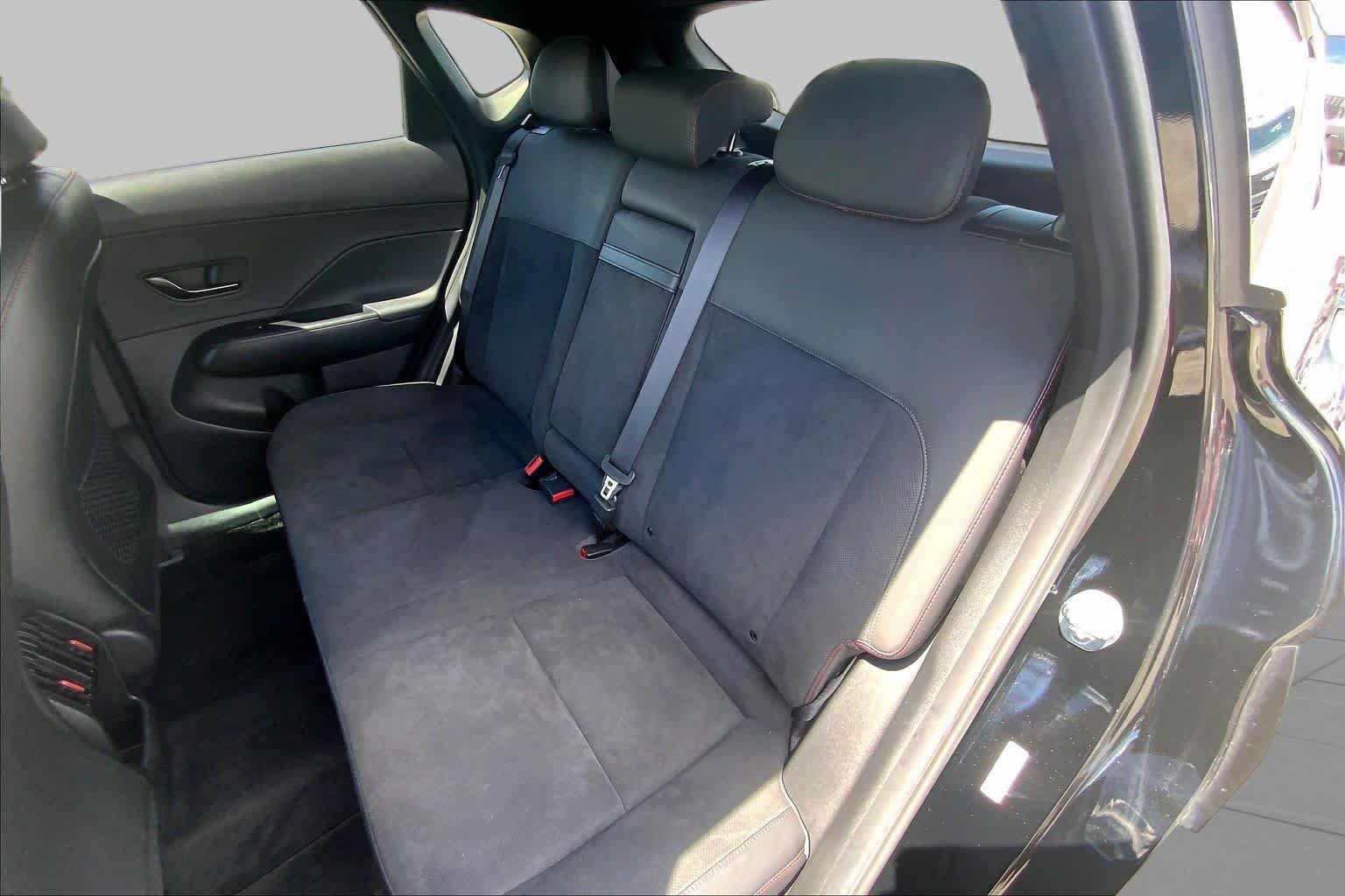 Used 2025 Kia Sportage LX FWD image 21