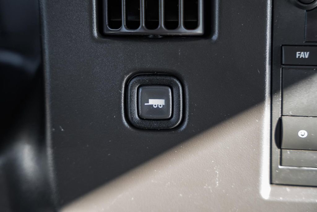 Used 2024 GMC Savana 2500 w/ Driver Convenience Package image 30