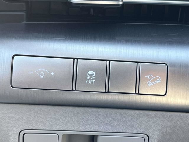 Used 2025 Hyundai Kona SEL AWD/4WD image 24