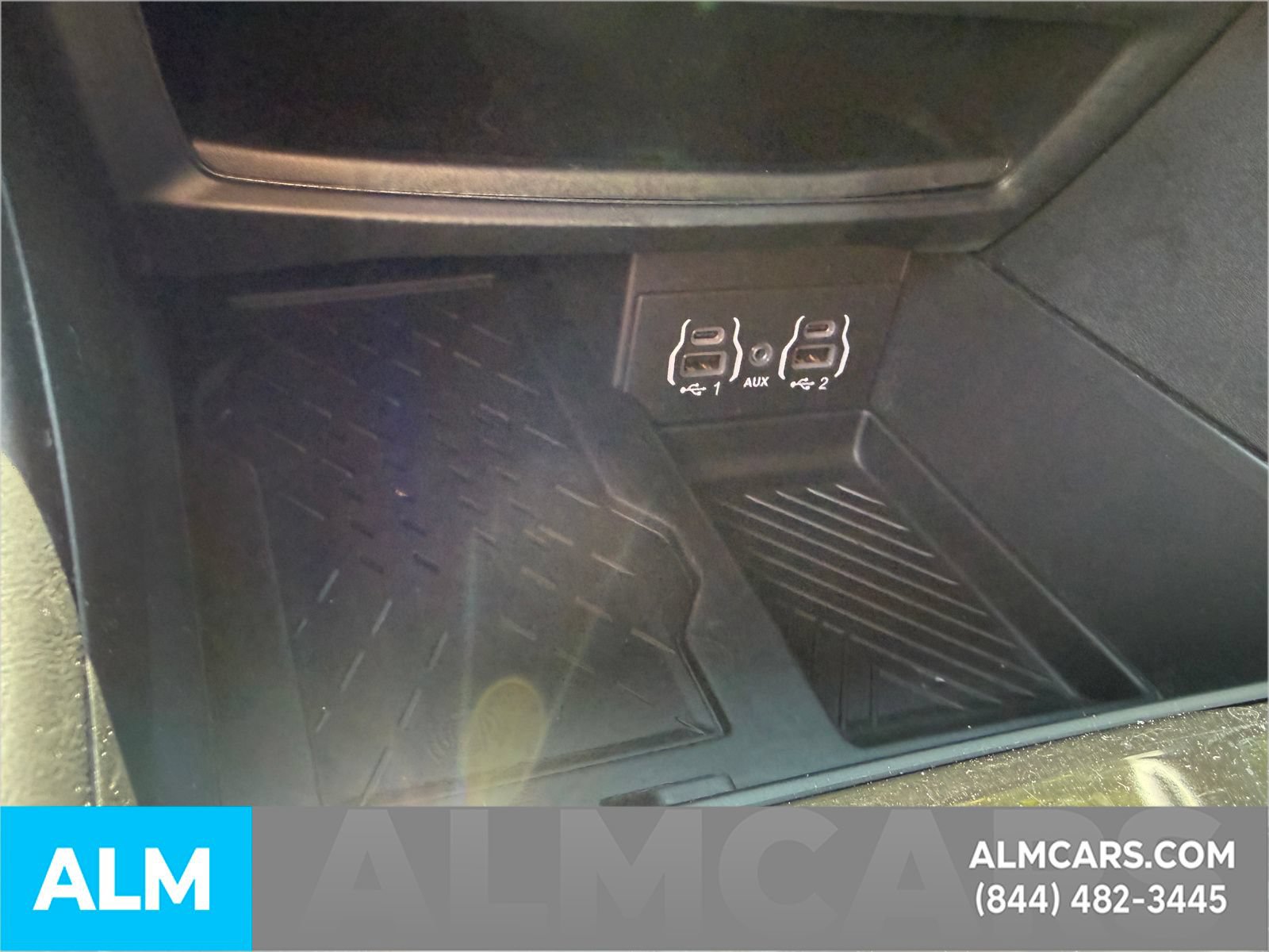 Used 2025 Chrysler Pacifica Limited FWD image 24