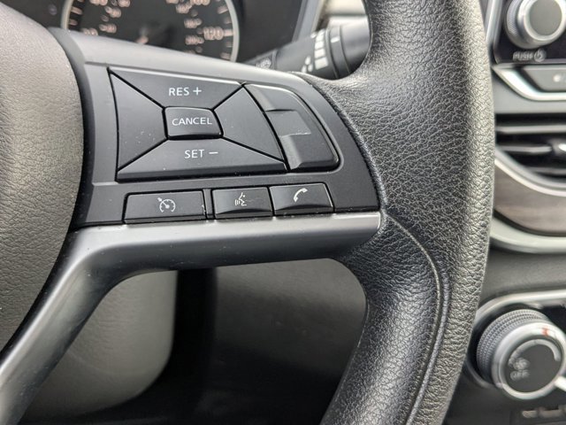 Used 2024 Nissan Altima 2.5 SV FWD image 16