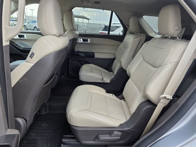 Certified 2020 Ford Explorer Platinum w/ Premium Technology Package AWD/4WD image 20
