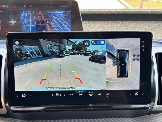 Certified 2025 Ford Expedition Active image 29