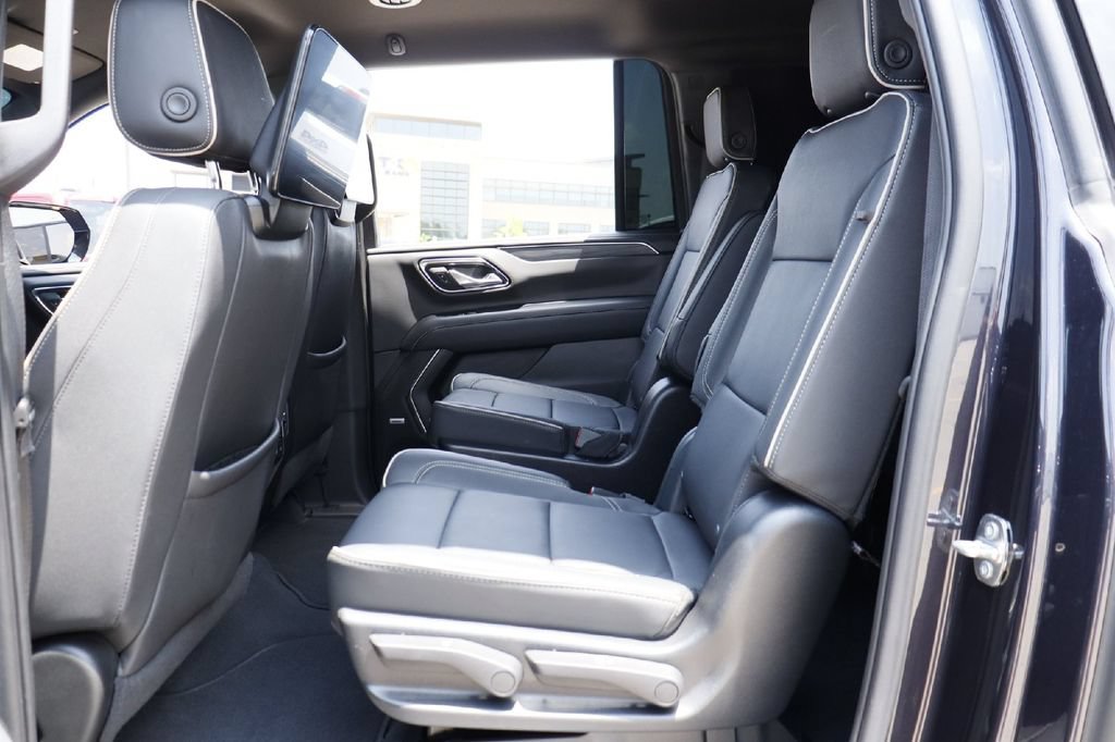 Used 2023 GMC Yukon XL SLT w/ SLT Luxury Package AWD/4WD image 22