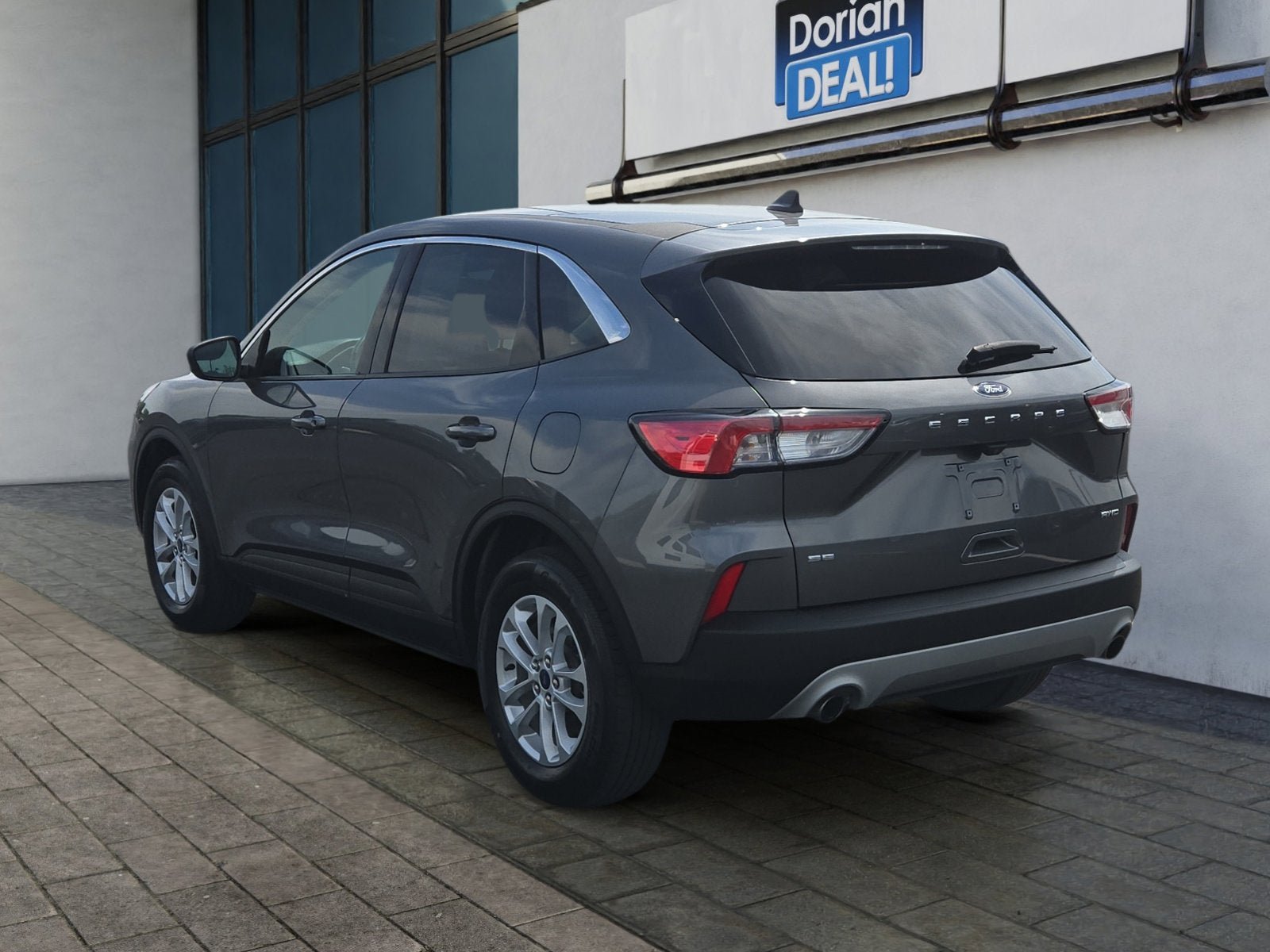 Certified 2022 Ford Escape SE w/ Cold Weather Package AWD/4WD image 5