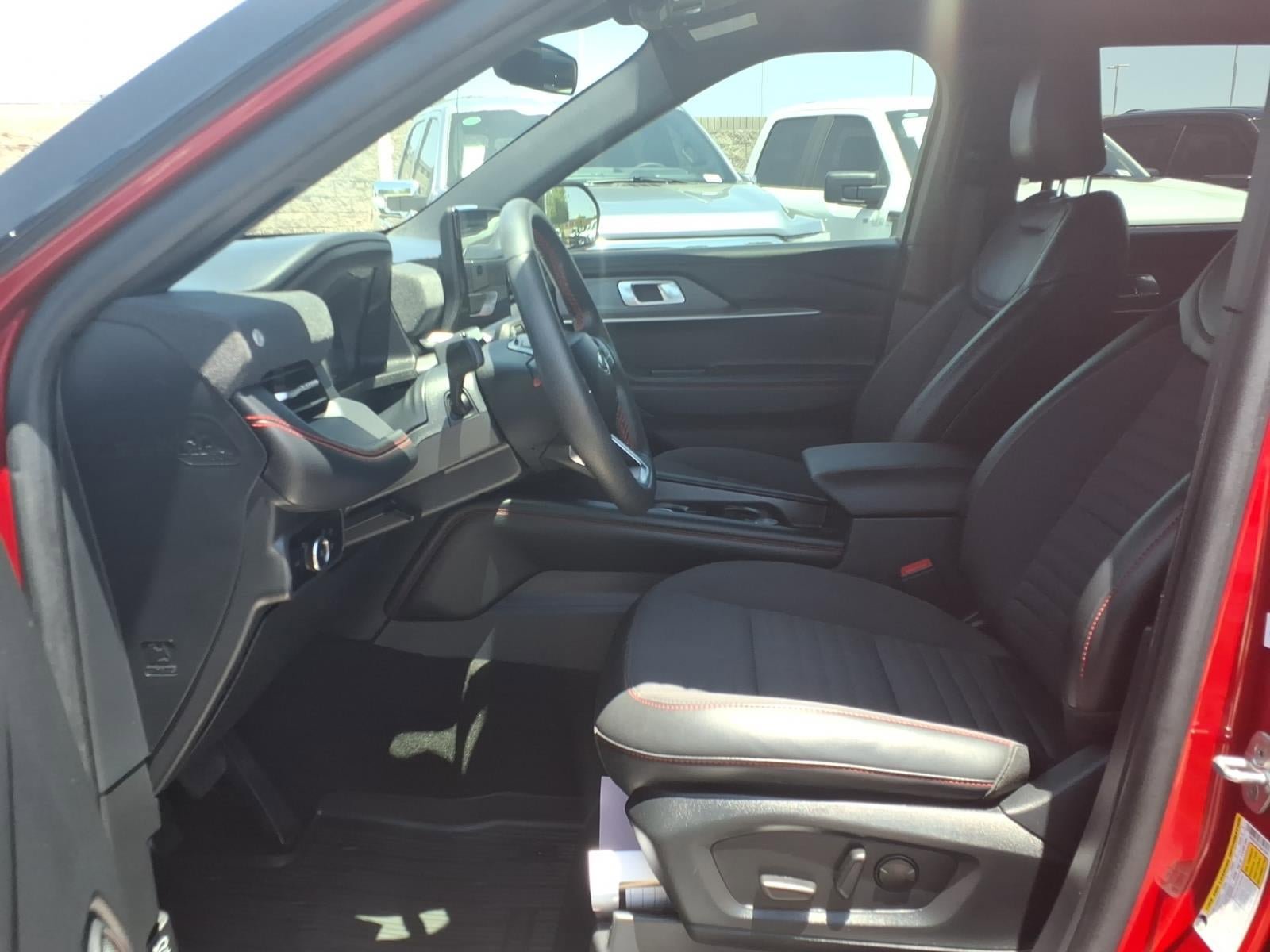 Certified 2025 Ford Explorer ST-Line RWD image 24