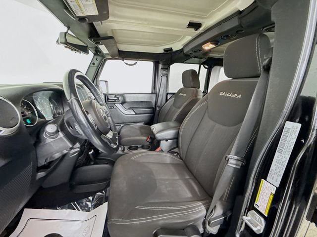 Used 2017 Jeep Wrangler Unlimited Sahara w/ Connectivity Group image 17