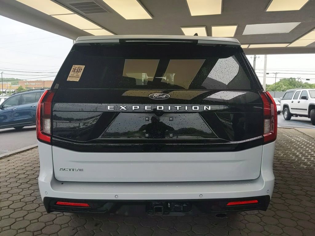 Certified 2025 Ford Expedition Active RWD image 7