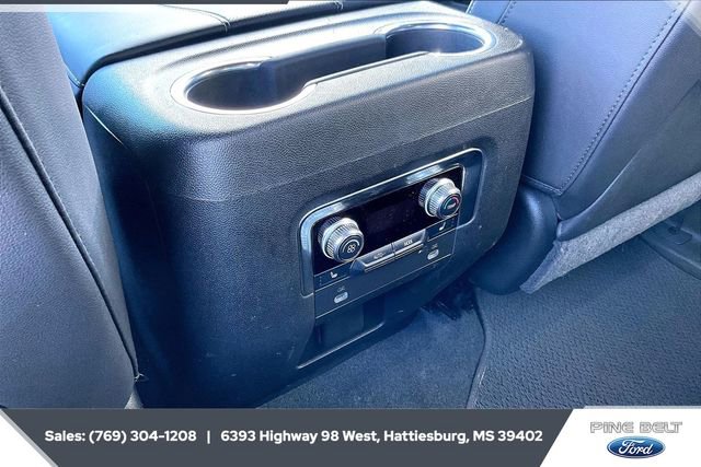 Used 2021 GMC Yukon SLT w/ SLT Luxury Plus Package image 25