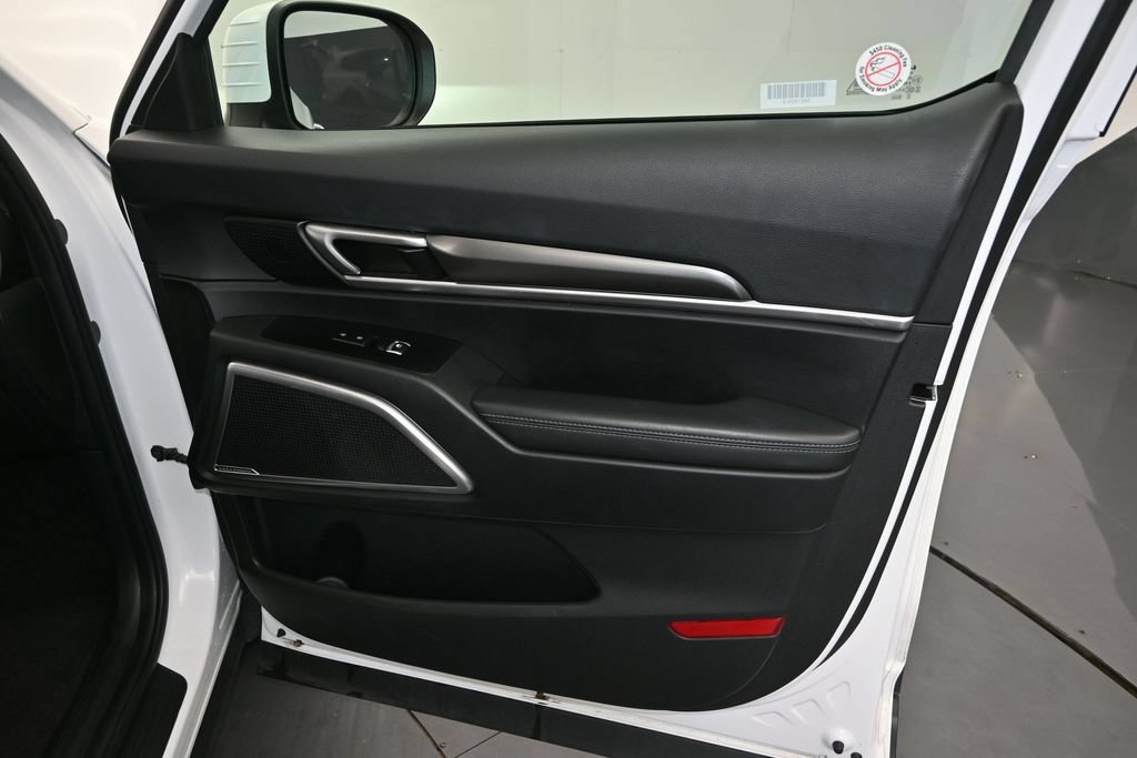 Used 2025 Kia Telluride S FWD image 15