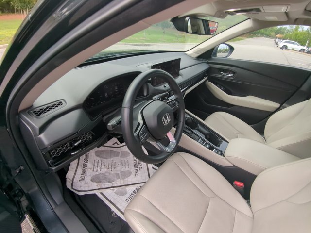 Used 2023 Honda Accord Touring image 15