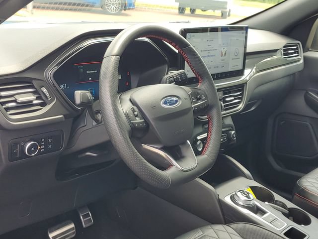 Certified 2024 Ford Escape ST-Line Elite w/ Premium Technology Package AWD/4WD image 18