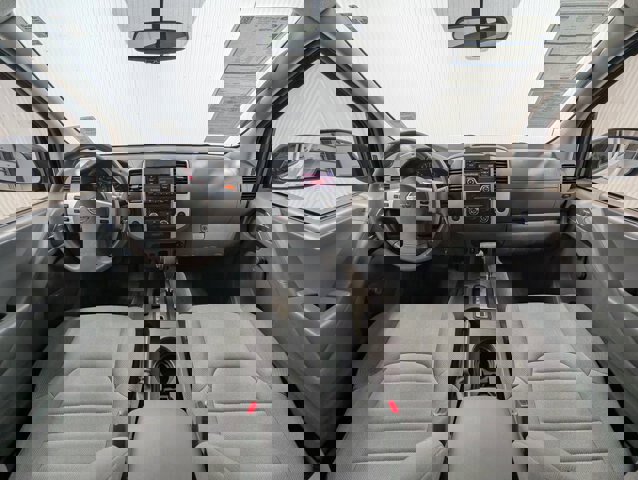 Used 2017 Nissan Frontier S image 2