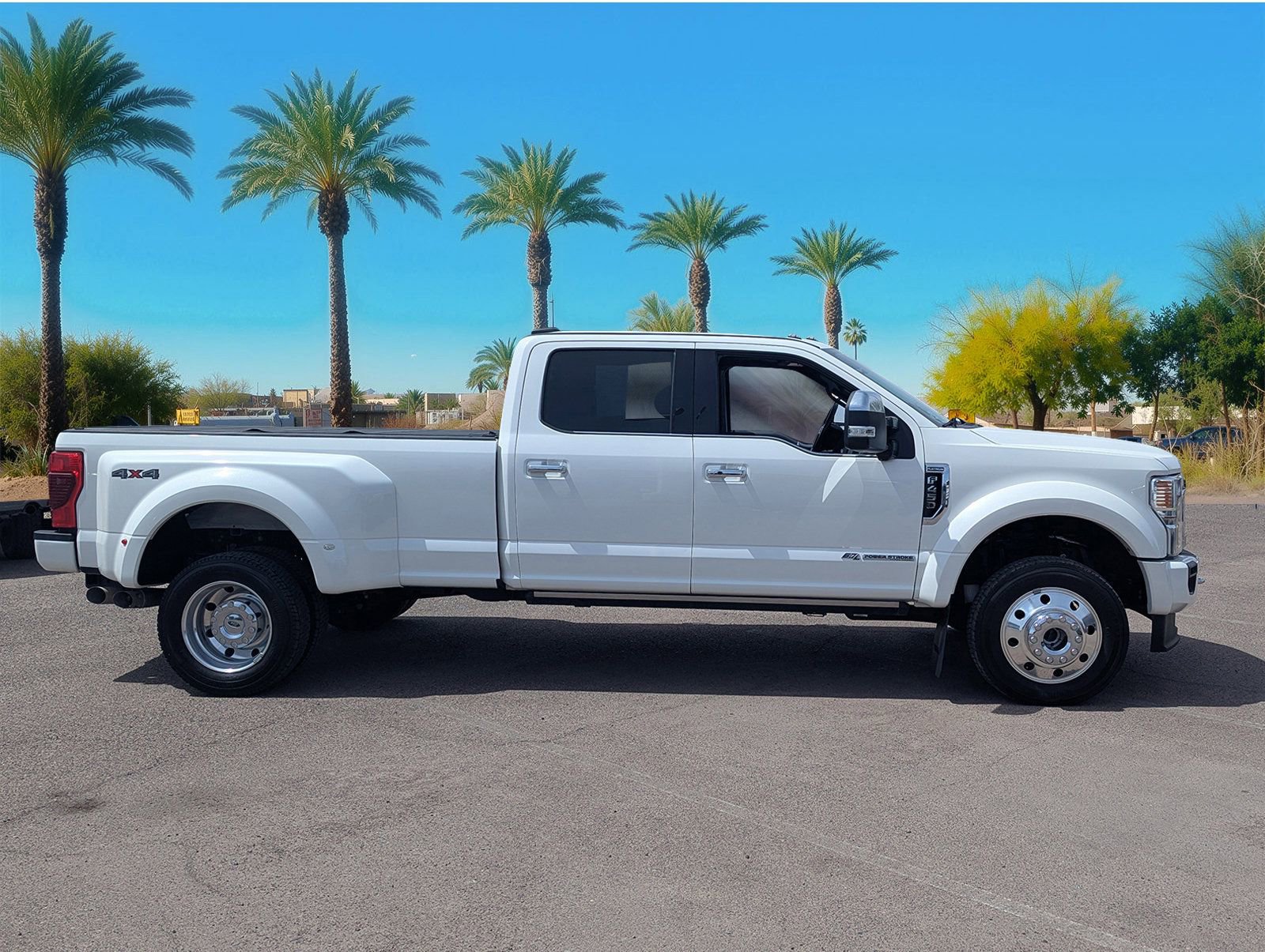Certified 2022 Ford F450 Platinum AWD/4WD image 6