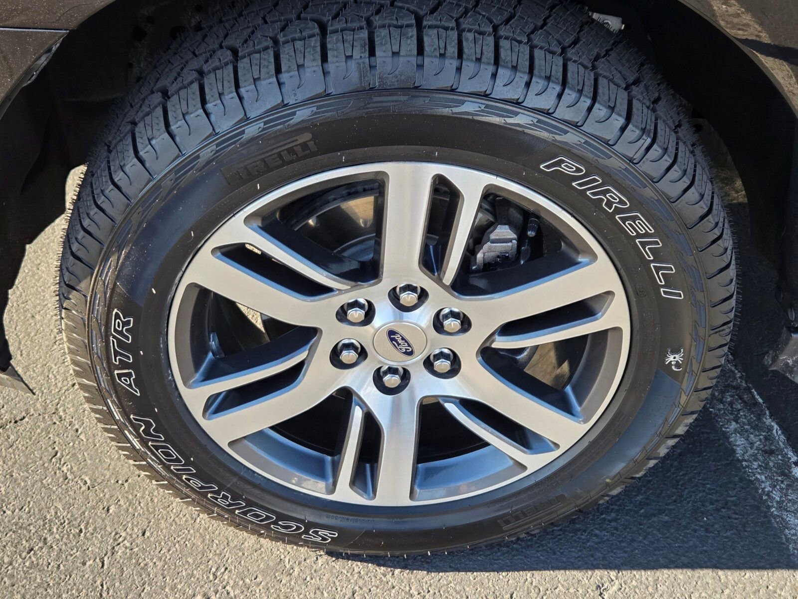 Certified 2024 Ford Expedition Limited image 9