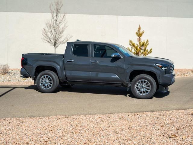 Used 2025 Toyota Tacoma Limited AWD/4WD image 3