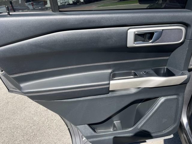 Certified 2023 Ford Explorer XLT w/ Equipment Group 202A RWD image 32