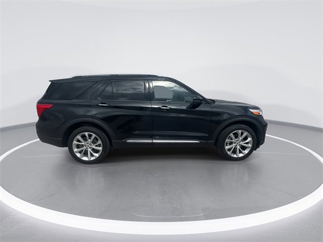 Certified 2023 Ford Explorer Platinum w/ Technology Package image 4