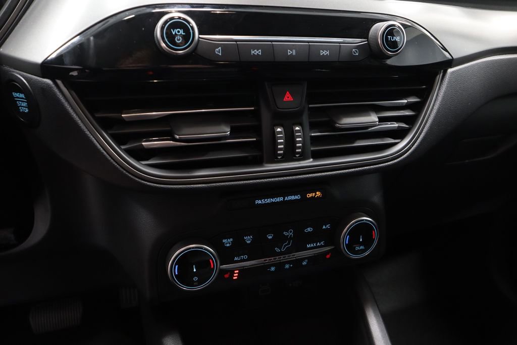 Certified 2025 Ford Escape Active w/ Cold Weather Package image 33