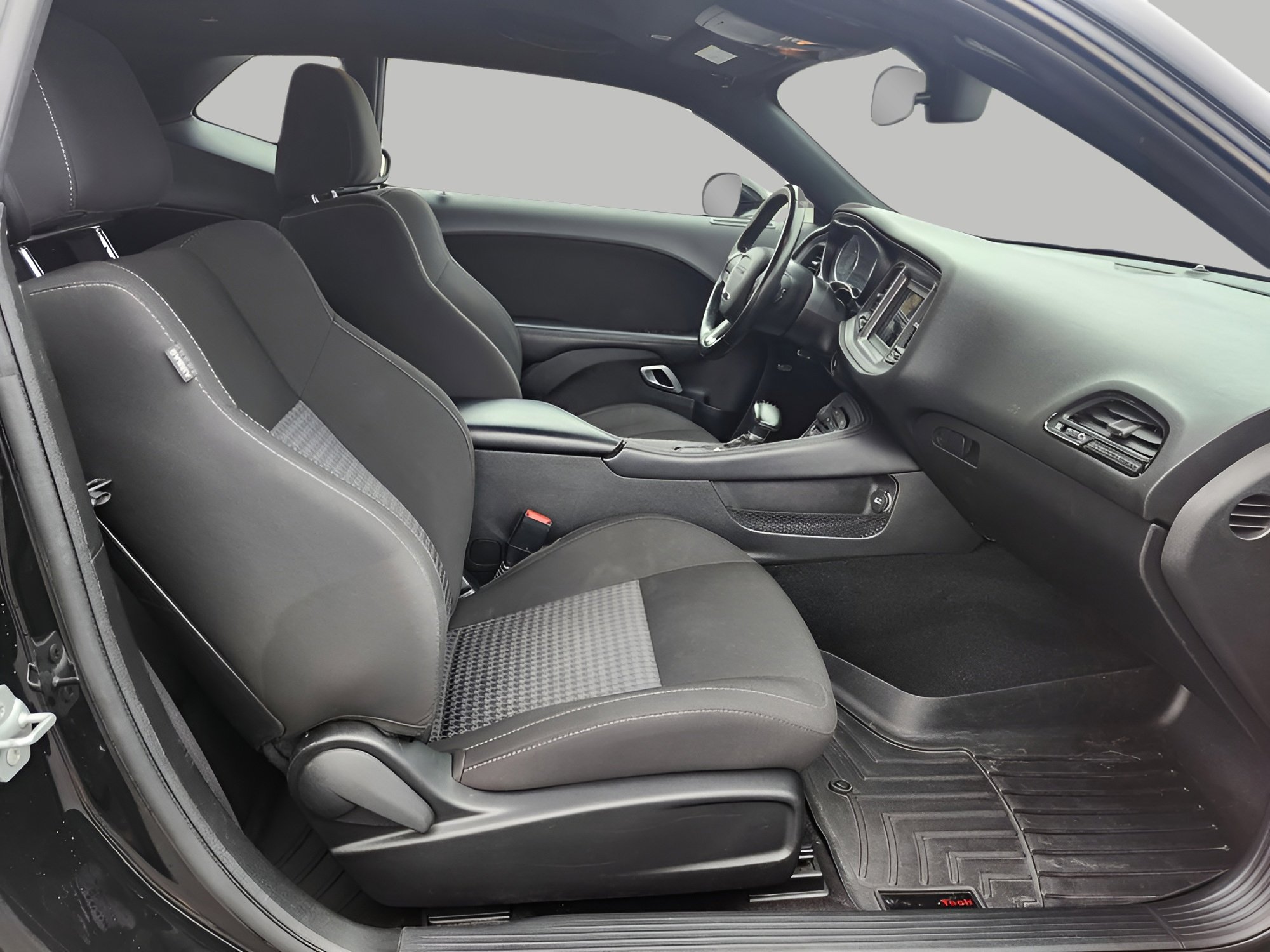 Used 2023 Dodge Challenger GT image 6