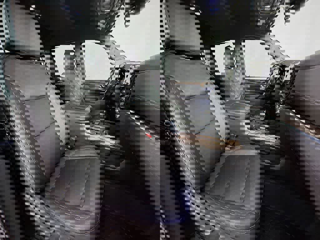 Used 2022 GMC Sierra 1500 Elevation w/ Elevation Premium Package image 18