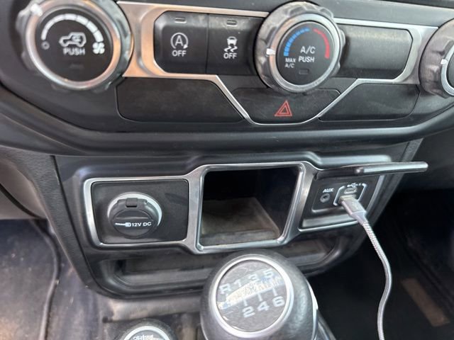 Used 2020 Jeep Gladiator Sport AWD/4WD image 36