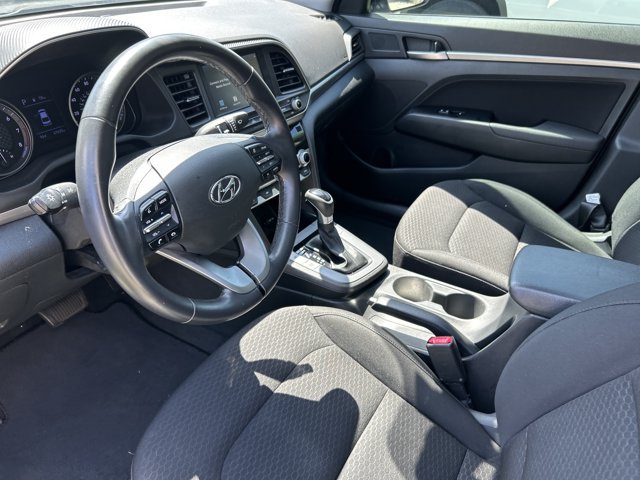 Used 2020 Hyundai Elantra Value Edition w/ Cargo Package (C1) FWD image 17