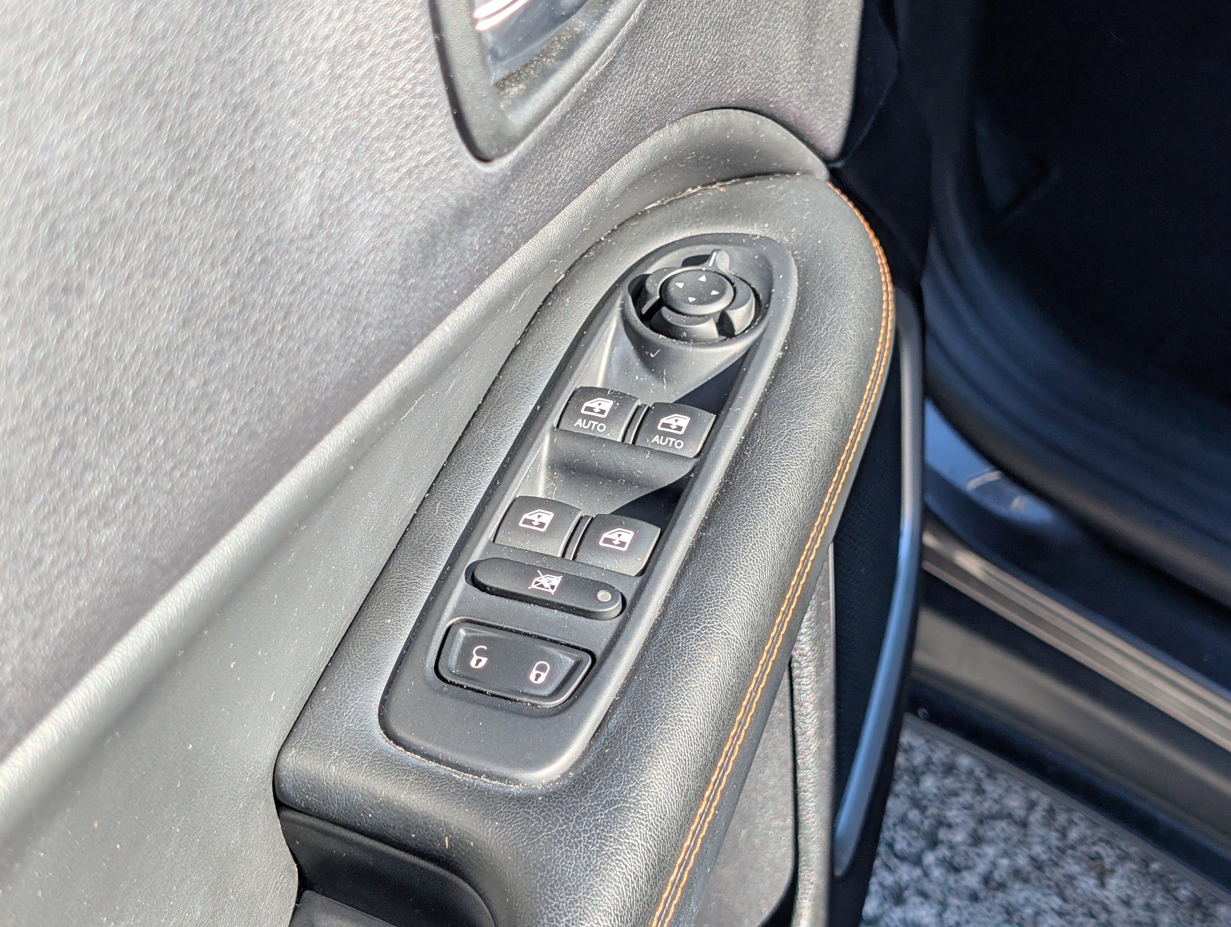 Used 2018 Jeep Compass Limited w/ Safe & Security Group image 20