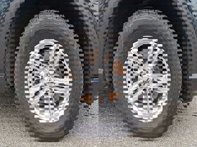 Certified 2022 Ford Explorer XLT w/ Equipment Group 202A image 25