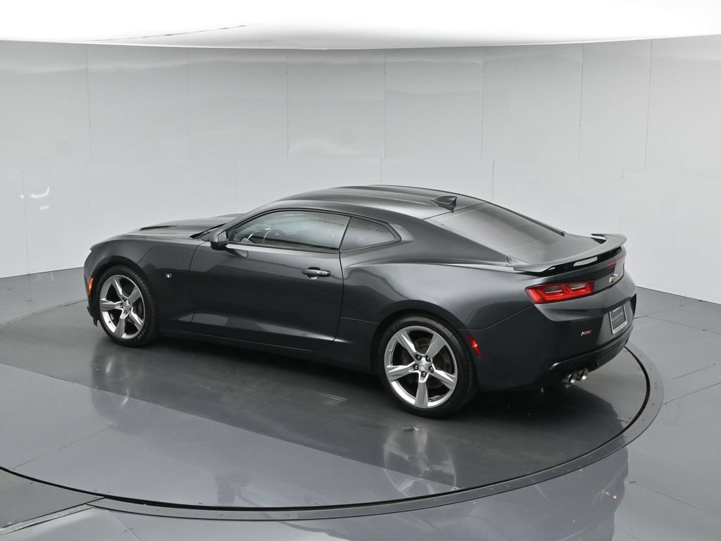 Used 2018 Chevrolet Camaro SS RWD image 43
