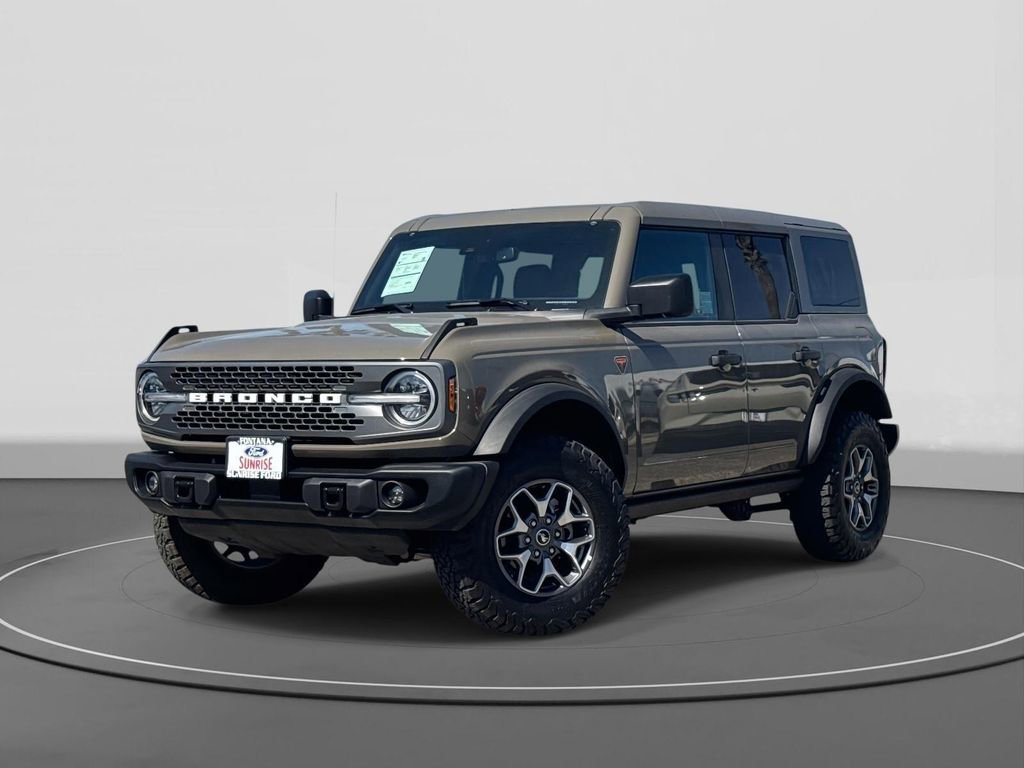 Certified 2025 Ford Bronco Badlands AWD/4WD image 1