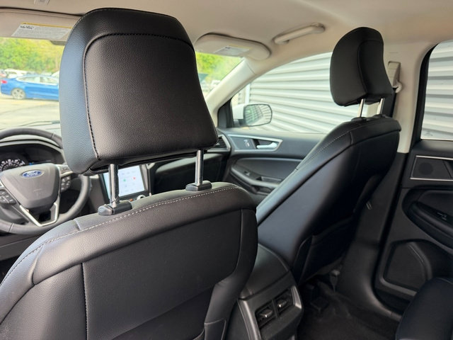Certified 2024 Ford Edge SEL w/ Convenience Package AWD/4WD image 18