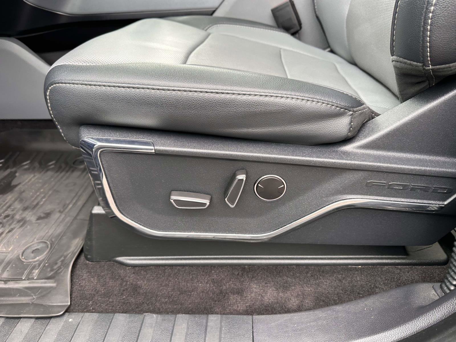 Certified 2023 Ford F150 Lariat w/ Equipment Group 502A High image 11