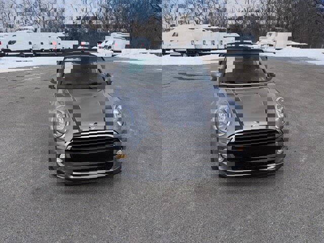 Used 2018 MINI Cooper Convertible image 7