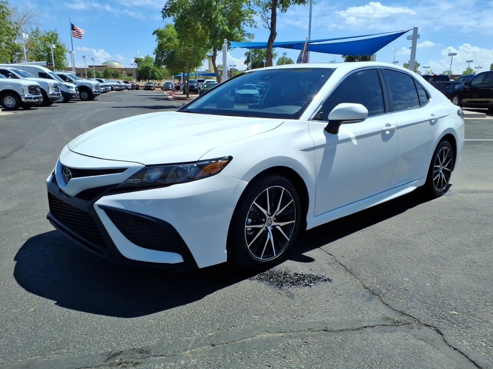 Used 2024 Toyota Camry SE w/ Audio Upgrade Package FWD image 8