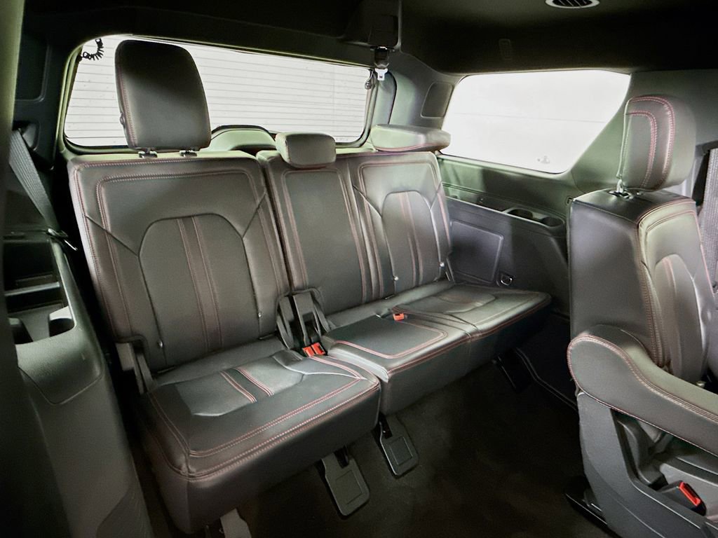 Certified 2022 Ford Expedition Limited image 29